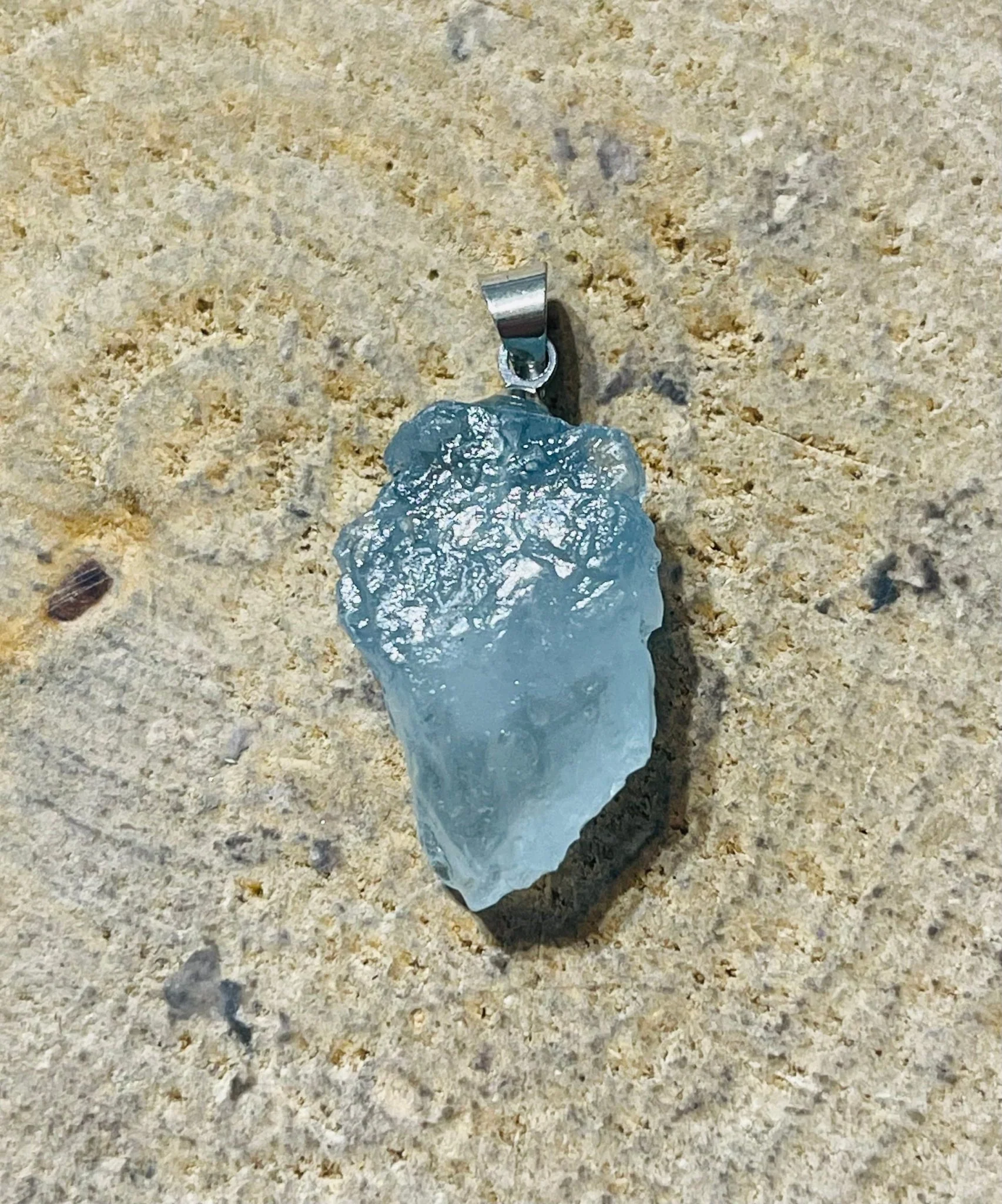 Pendentifs en pierre naturelle Aigue marine brute au choix (1) – Image 7