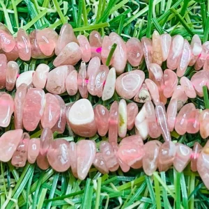 Perles chips / pépites en pierre naturelle en Rhodochrosite en 3-8 mm (fil de 40 cm)