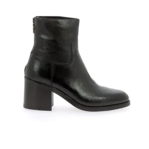 Boots 3847