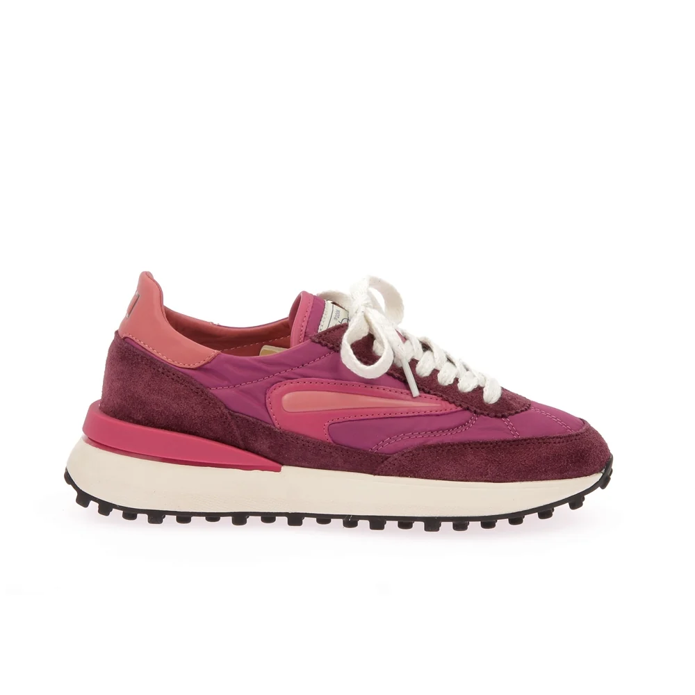 Athleta woman – Image 2