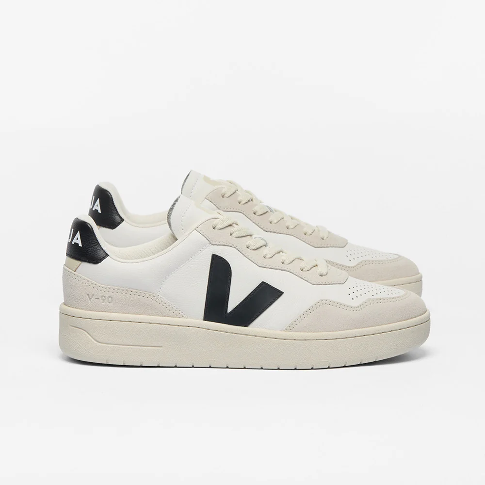 V-90 woman – Image 2