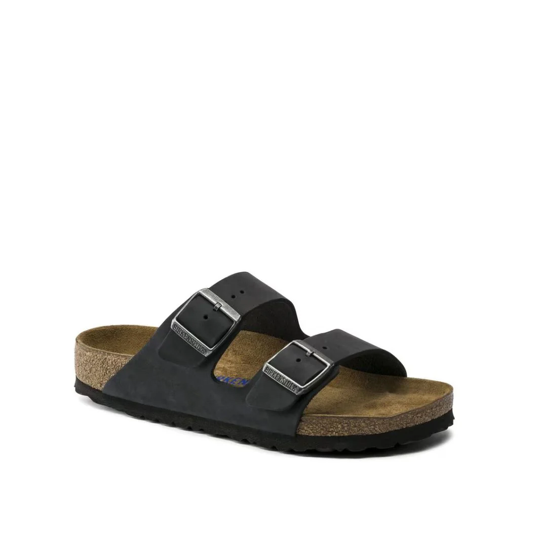 Arizona men oiled – Image 4