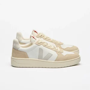 V82 man aegan project