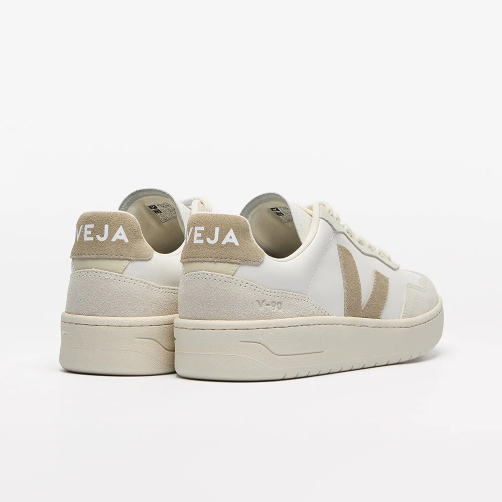 V-90 woman – Image 4